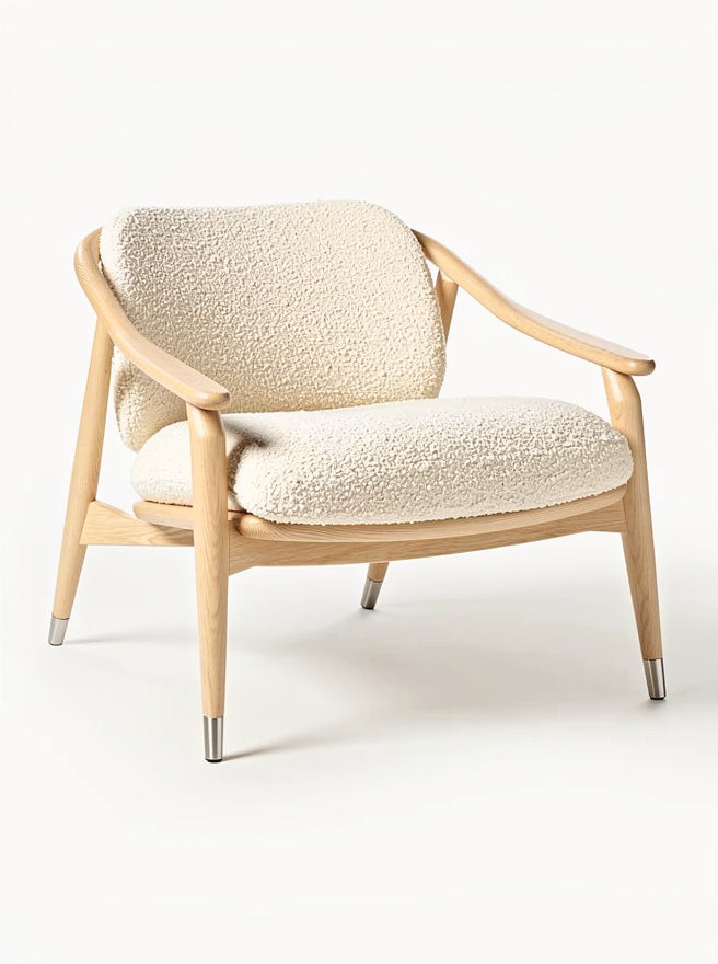Technische titel in het Nederlands: **Moderne fauteuil met houten structuur en zachte bekleding**